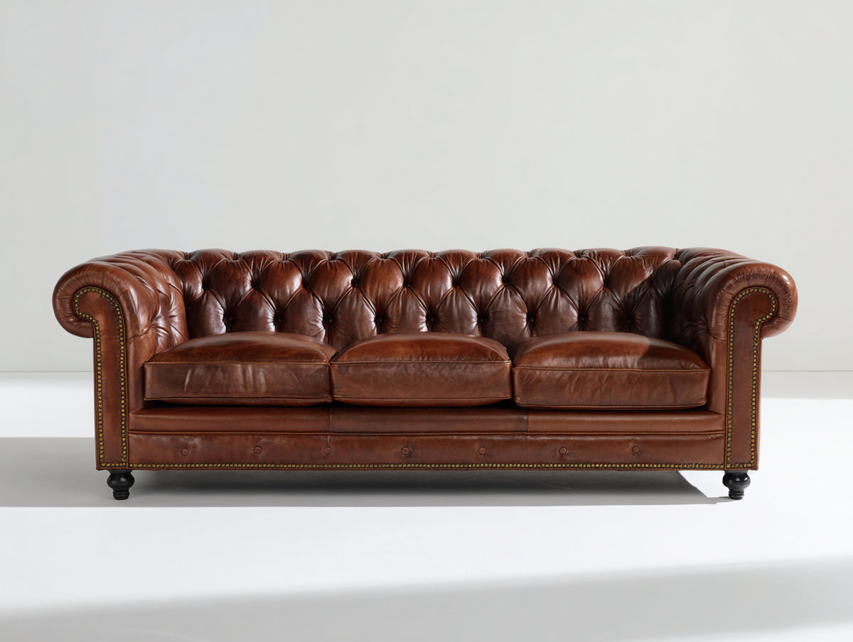 Divani a 3 posti - similpelle-legno-metallo - 222x91x80 cm - marrone scuro - stile Chesterfield classico